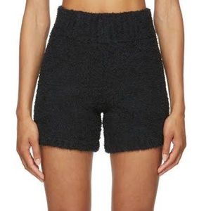 Skims Cozy Knit black Shorts size S/M
